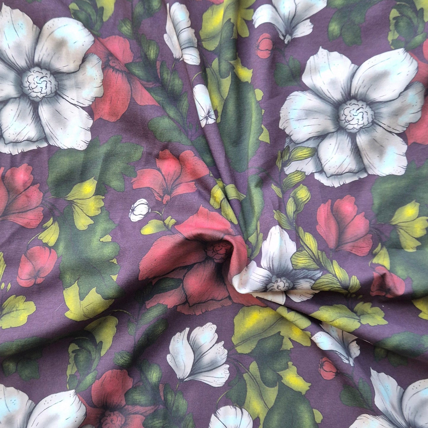 Nora cherry, exclusieve zelfontworpen tricot stof met biologisch katoen