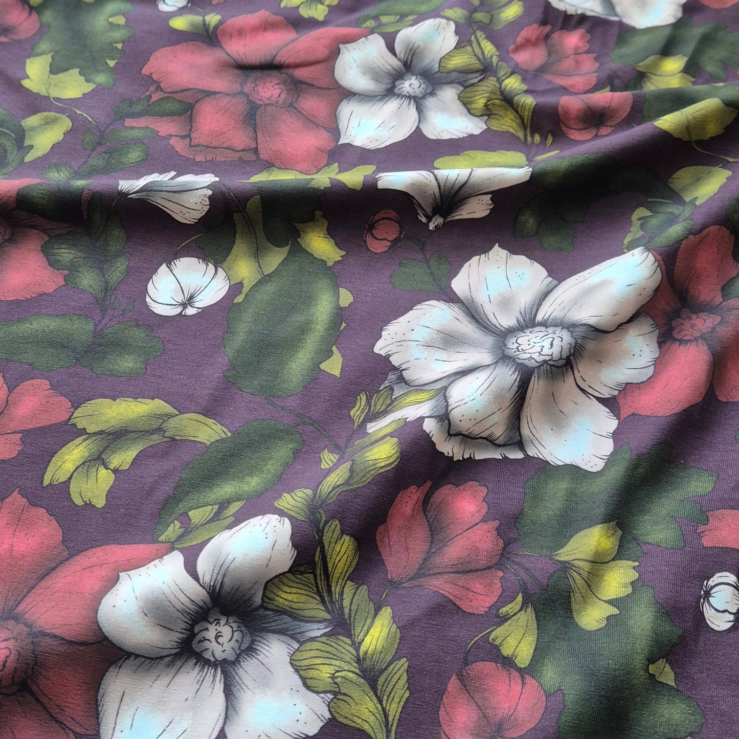 Nora cherry, exclusieve zelfontworpen tricot stof met biologisch katoen