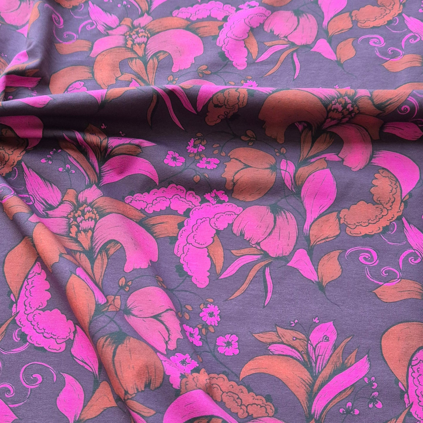 Nina purple, zelfontworpen exclusieve tricot stof met biologisch katoen