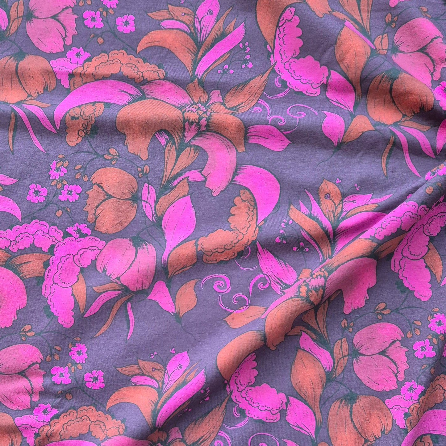 Nina purple, zelfontworpen exclusieve tricot stof met biologisch katoen
